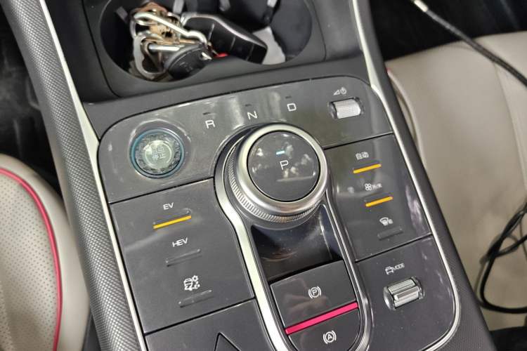 Used BYD Destroyer 05 2022 DM-i 120KM Prestige Model Gear Lever
