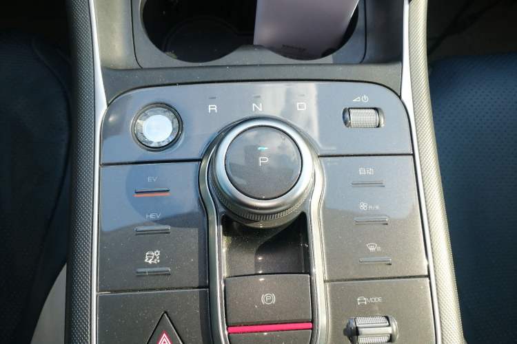 Used BYD Destroyer 05 2022 DM-i 120KM Prestige Model Gear Lever