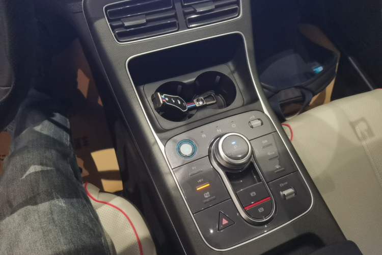 Used BYD Destroyer 05 2022 DM-i 55KM Luxury Model Gear Lever