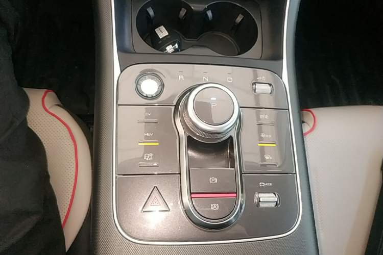 Used BYD Destroyer 05 2022 DM-i 55KM Prestige Model Gear Lever