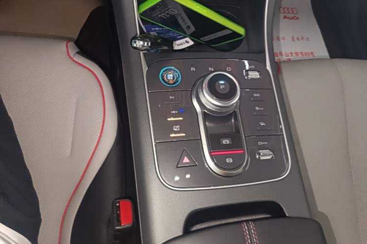Used BYD Destroyer 05 2022 DM-i 120KM Prestige Model Gear Lever