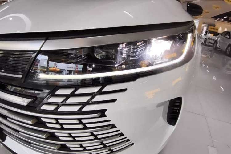 Used BYD Destroyer 05 2022 DM-i 55KM Comfort Model Left Front Headlight