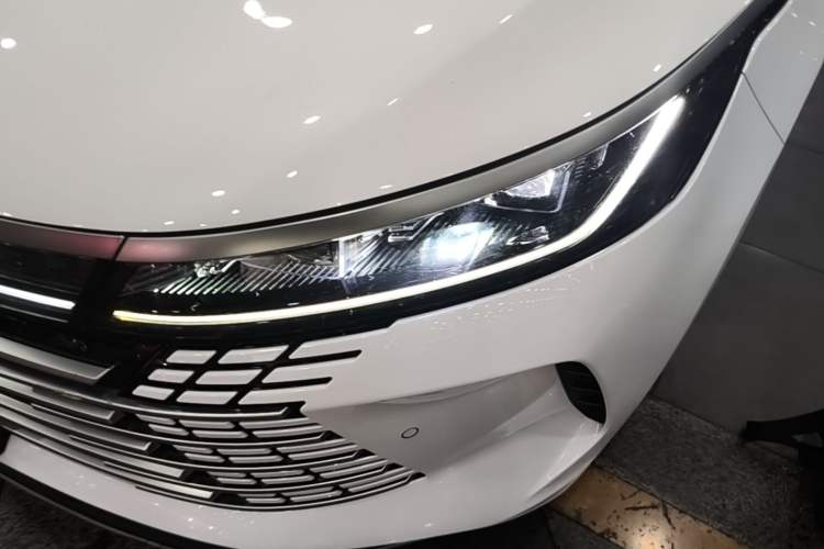 Used BYD Destroyer 05 2022 DM-i 120KM Flagship Model Left Front Headlight