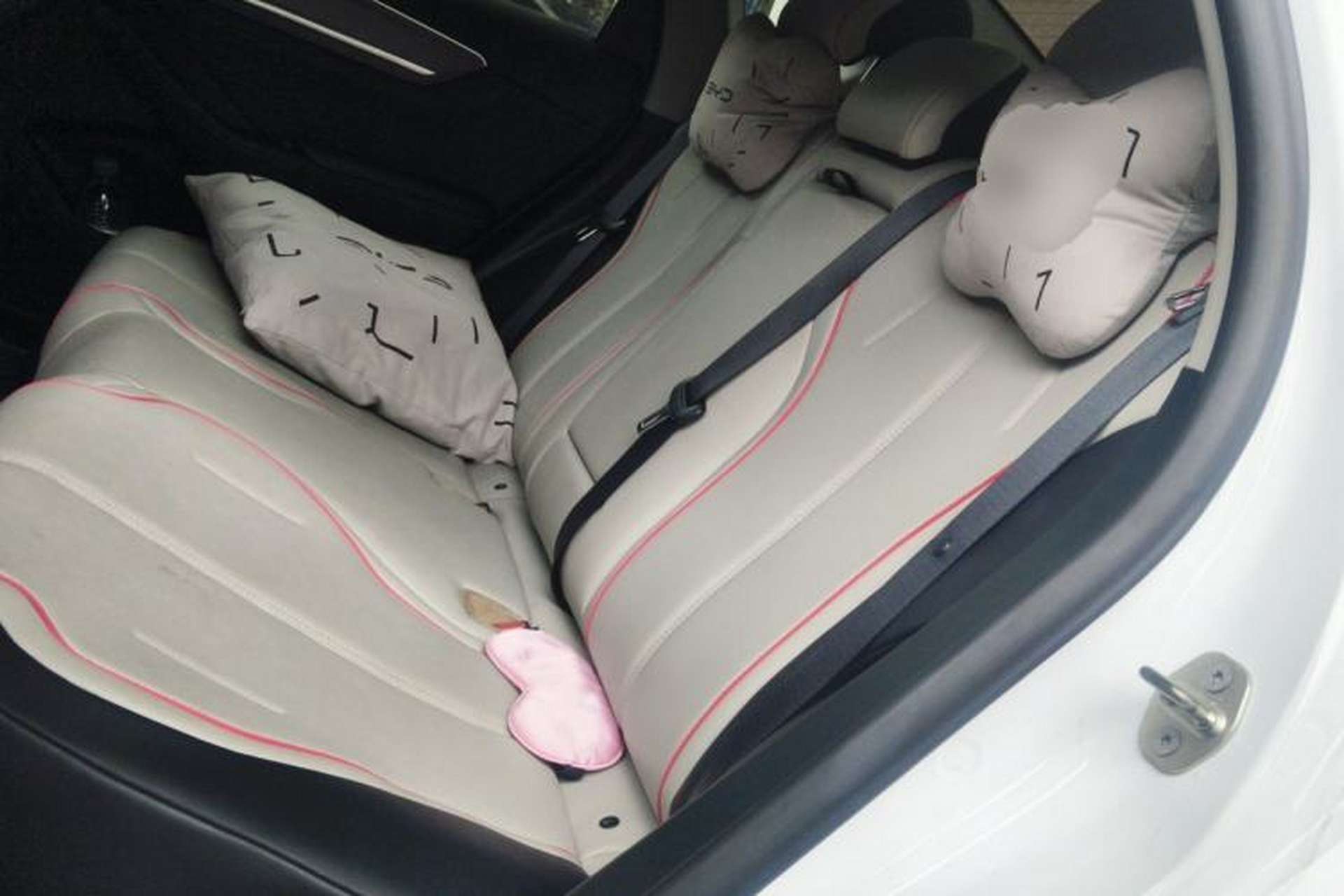 Used BYD Destroyer 05 2022 DM-i 120KM Prestige Model Left Rear Seat