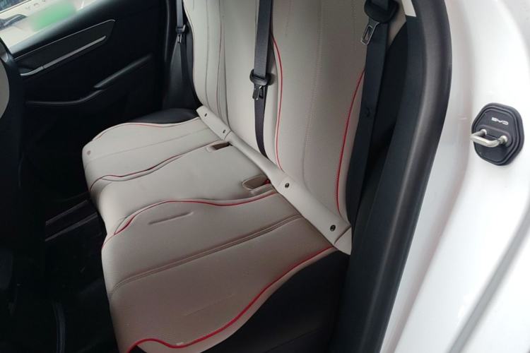 Used BYD Destroyer 05 2022 DM-i 55KM Prestige Model Left Rear Seat