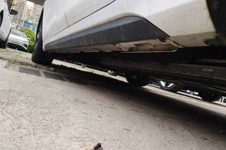 Used BYD Destroyer 05 2022 DM-i 55KM Prestige Model Left Side Sill