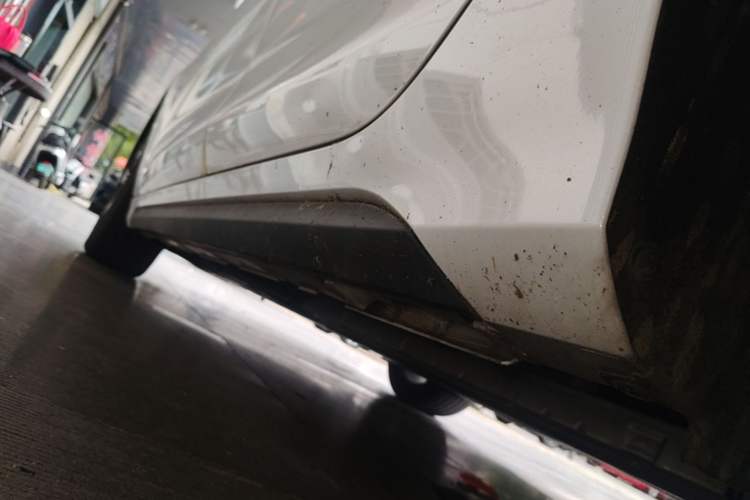 Used BYD Destroyer 05 2022 DM-i 55KM Prestige Model Left Side Sill