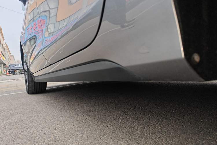 Used BYD Destroyer 05 2022 DM-i 120KM Flagship Model Left Side Sill