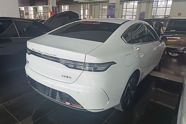 Used BYD Destroyer 05 2022 DM-i 120KM Prestige Model Rear Right 45 Deg