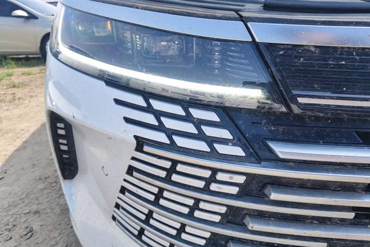 Used BYD Destroyer 05 2022 DM-i 55KM Prestige Model Right Front Headlight