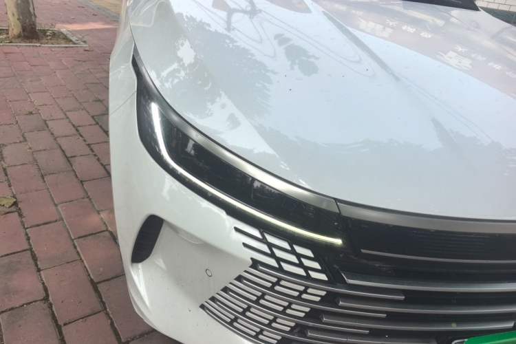 Used BYD Destroyer 05 2022 DM-i 120KM Prestige Model Right Front Headlight