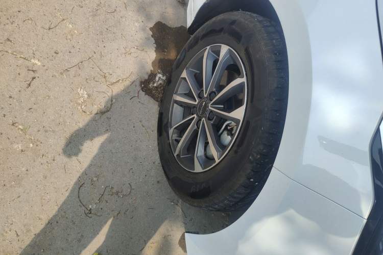 Used BYD Destroyer 05 2022 DM-i 55KM Comfort Model Right Front Wheel Hub