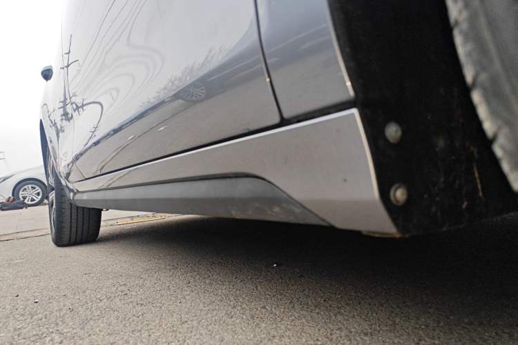 Used BYD Destroyer 05 2022 DM-i 120KM Flagship Model Right Side Sill
