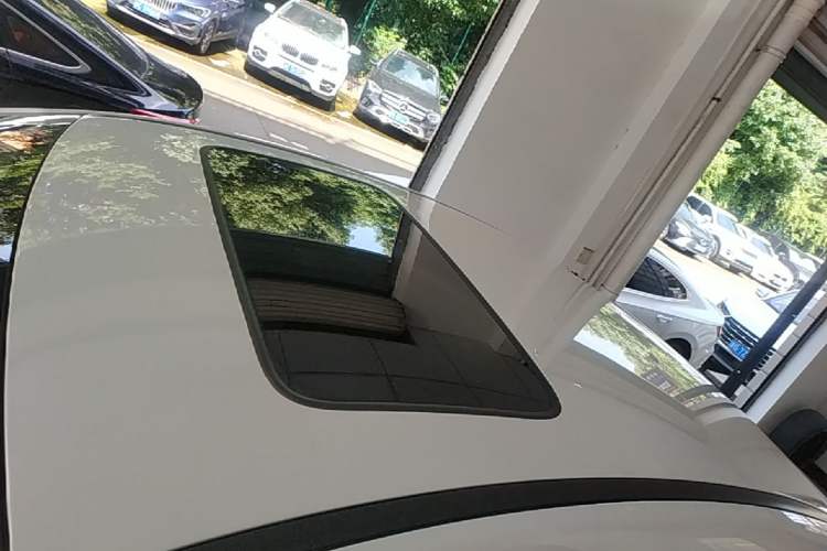 Used BYD Destroyer 05 2022 DM-i 55KM Prestige Model Roof