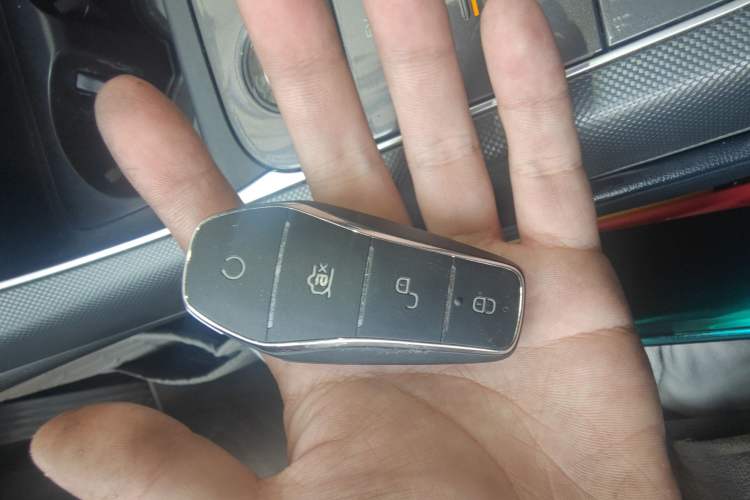 Used BYD Destroyer 05 2022 DM-i 55KM Luxury Model Vehicle Key