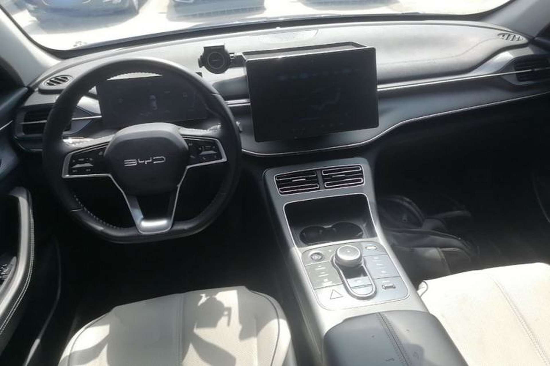 Used BYD Destroyer 05 2023 Champion Edition DM-i 120KM Prestige Model Center Console