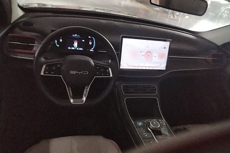 Used BYD Destroyer 05 2023 Champion Edition DM-i 55KM Luxury Model Center Console