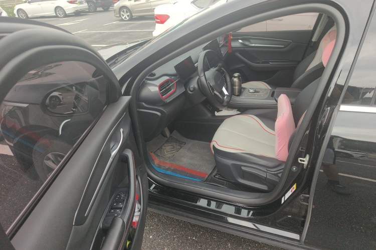 Used BYD Destroyer 05 2023 Champion Edition DM-i 55KM Luxury Model Driver Seat