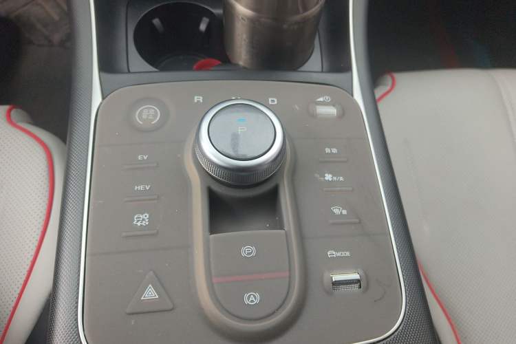 Used BYD Destroyer 05 2023 Champion Edition DM-i 55KM Luxury Model Gear Lever