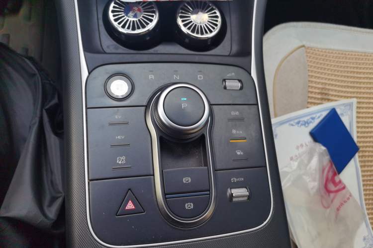 Used BYD Destroyer 05 2023 Champion Edition DM-i 120KM Prestige Model Gear Lever