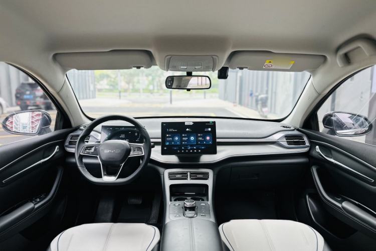 Used BYD Destroyer 05 2023 Champion Edition DM-i 120KM Prestige Model Interior 11