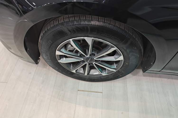 Used BYD Destroyer 05 2023 Champion Edition DM-i 55KM Luxury Model Left Front Wheel Hub