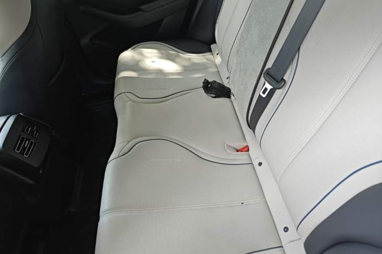Used BYD Destroyer 05 2023 Champion Edition DM-i 55KM Luxury Model Left Rear Seat