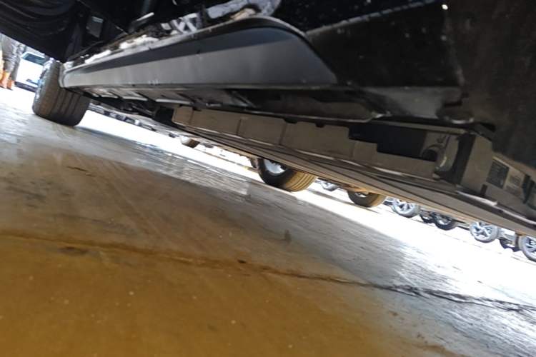 Used BYD Destroyer 05 2023 Champion Edition DM-i 120KM Prestige Model Left Side Sill