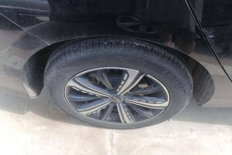 Used BYD Destroyer 05 2023 Champion Edition DM-i 120KM Prestige Model Right Rear Wheel Hub