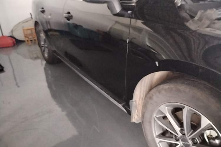 Used BYD Destroyer 05 2023 Champion Edition DM-i 55KM Luxury Model Right Side Sill