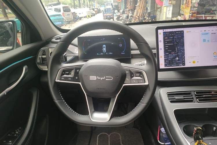Used BYD Destroyer 05 2023 Champion Edition DM-i 120KM Prestige Model Steering Wheel