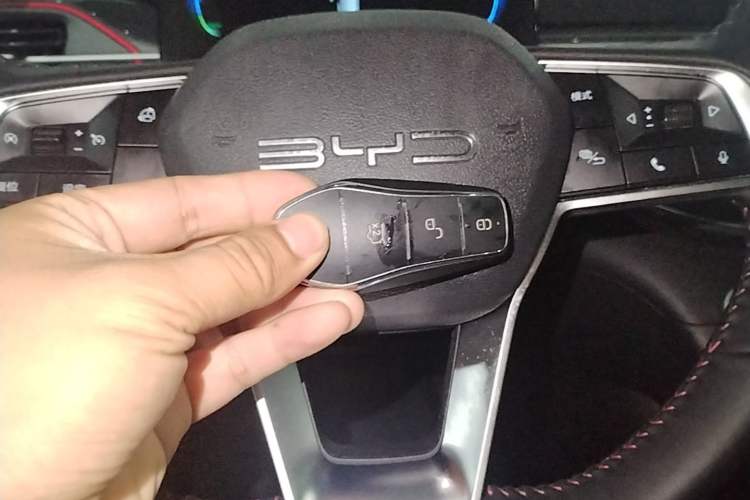 Used BYD Destroyer 05 2023 Champion Edition DM-i 55KM Luxury Model Vehicle Key