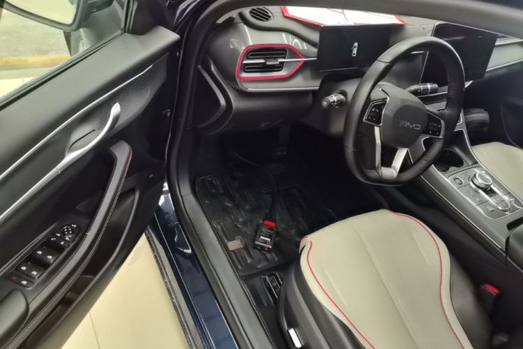 Used BYD Destroyer 05 2023 Champion Edition DM-i 55KM Prestige Model Driver Seat