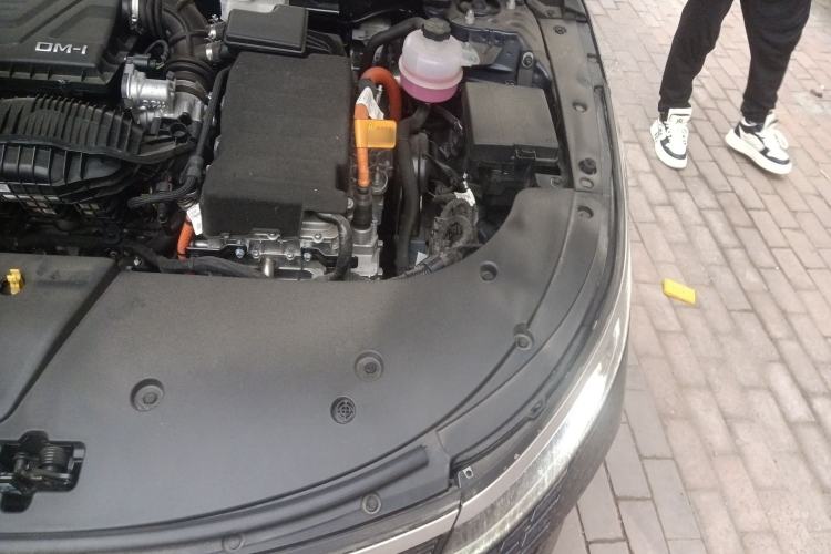 Used BYD Destroyer 05 2023 Champion Edition DM-i 55KM Luxury Model Engine Bay Left