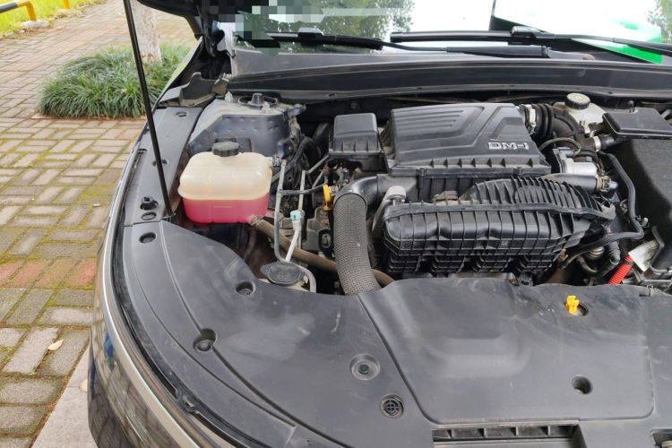 Used BYD Destroyer 05 2023 Champion Edition DM-i 120KM Prestige Model Engine Bay Right