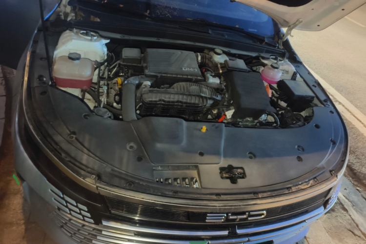 Used BYD Destroyer 05 2023 Champion Edition DM-i 55KM Luxury Model Engine Bay