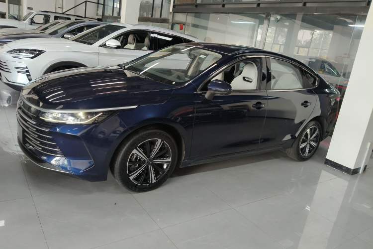 Used BYD Destroyer 05 2023 Champion Edition DM-i 120KM Prestige Model Exterior 3