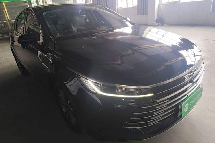 Used BYD Destroyer 05 2023 Champion Edition DM-i 55KM Luxury Model Front Right 45 Deg
