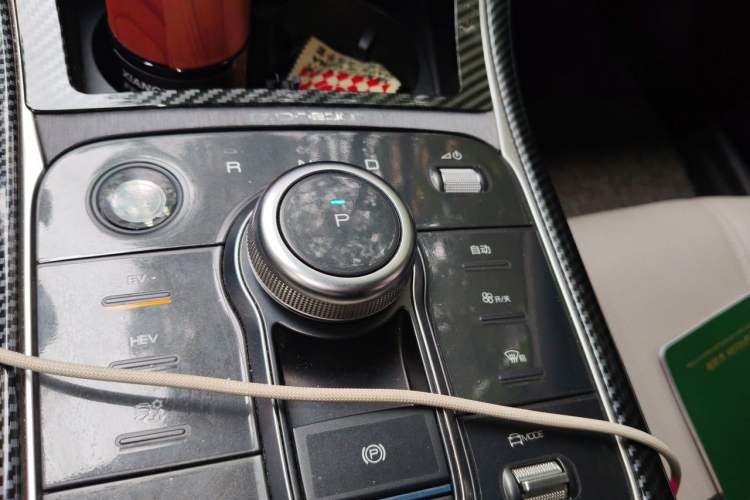 Used BYD Destroyer 05 2023 Champion Edition DM-i 120KM Prestige Model Gear Lever