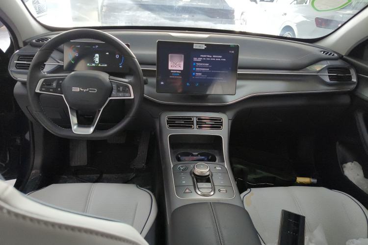 Used BYD Destroyer 05 2023 Champion Edition DM-i 120KM Prestige Model Interior 2