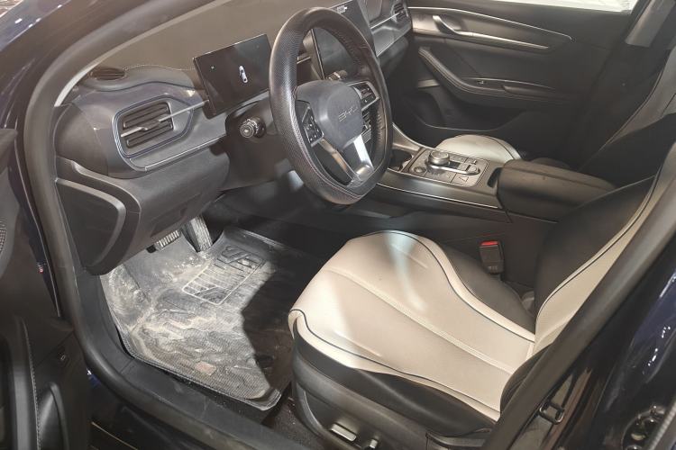 Used BYD Destroyer 05 2023 Champion Edition DM-i 120KM Prestige Model Interior 2
