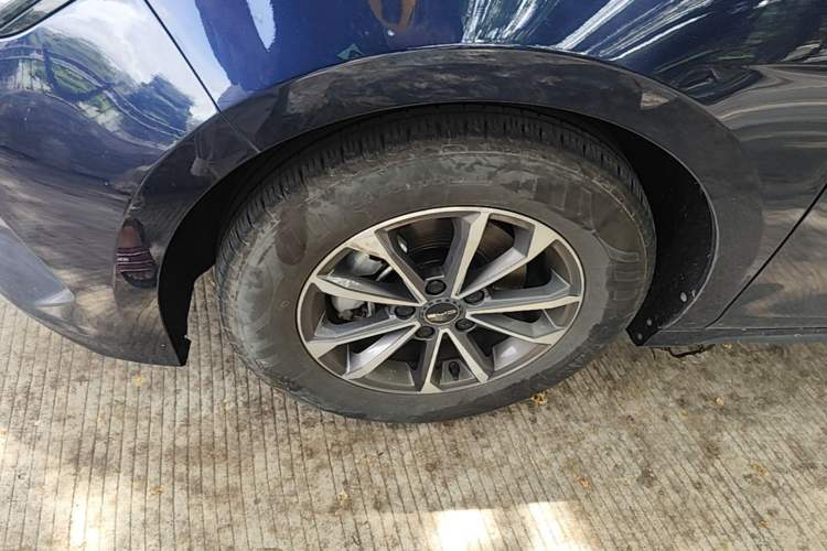Used BYD Destroyer 05 2023 Champion Edition DM-i 55KM Luxury Model Left Front Wheel Hub