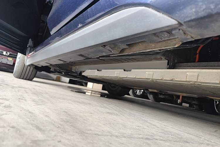 Used BYD Destroyer 05 2023 Champion Edition DM-i 55KM Luxury Model Left Side Sill