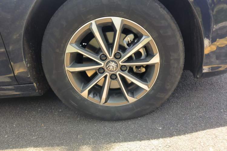 Used BYD Destroyer 05  Right Front Wheel Hub