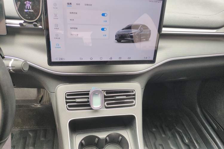 Used BYD Destroyer 05 2023 Champion Edition DM-i 120KM Prestige Model Audio And AC Panel