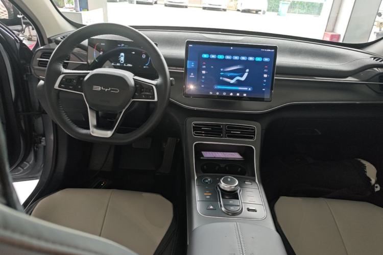 Used BYD Destroyer 05 2023 Champion Edition DM-i 120KM Prestige Model Center Console