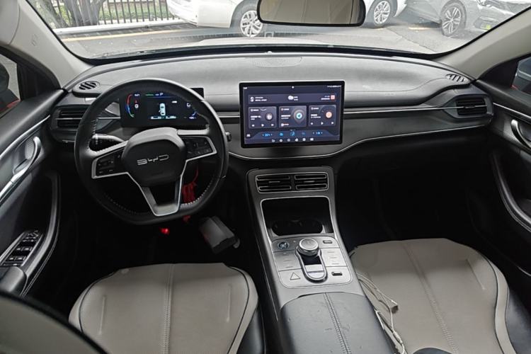 Used BYD Destroyer 05 2023 Champion Edition DM-i 120KM Prestige Model Center Console
