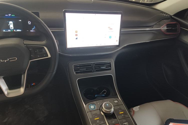 Used BYD Destroyer 05 2023 Champion Edition DM-i 55KM Luxury Model Center Console