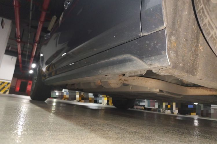 Used BYD Destroyer 05 2023 Champion Edition DM-i 55KM Luxury Model Chassis Front Right