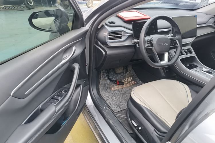 Used BYD Destroyer 05 2023 Champion Edition DM-i 120KM Prestige Model Driver Seat